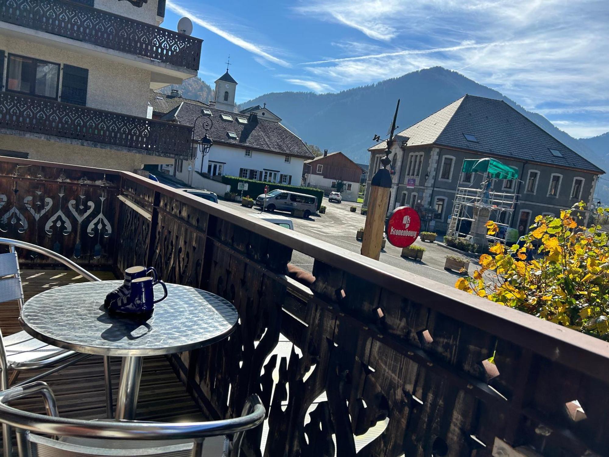 雷迪鲁尔斯酒店 Le Biot 外观 照片